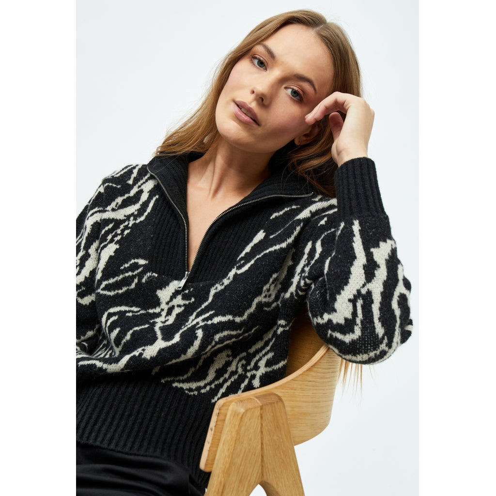 Flavia knit pullover