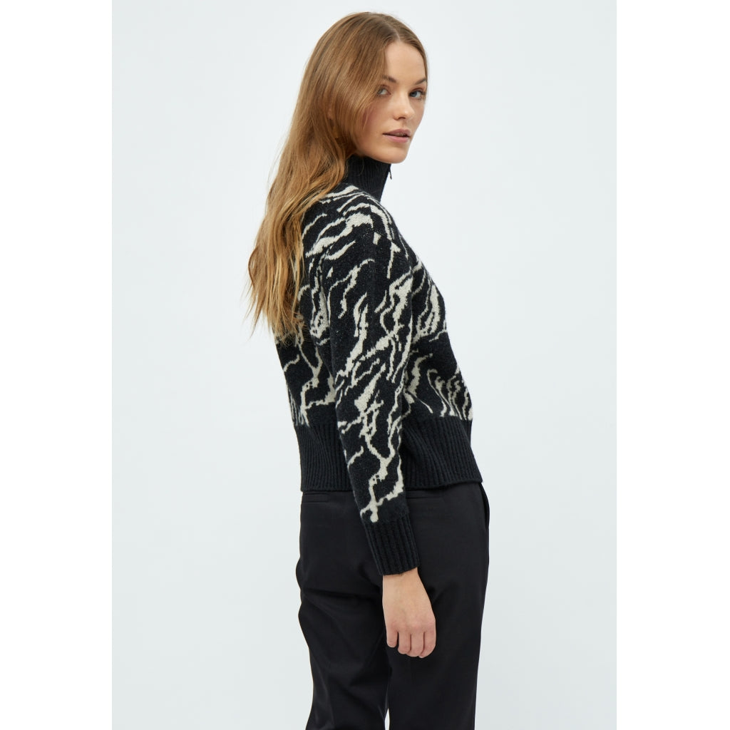 Flavia knit pullover