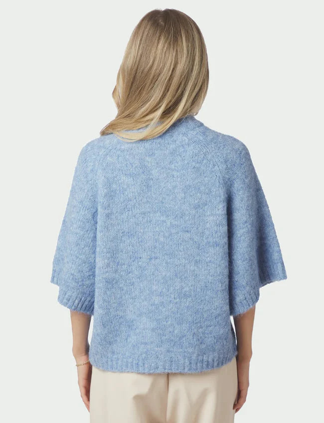 Benuta Fluffy knit cardigan