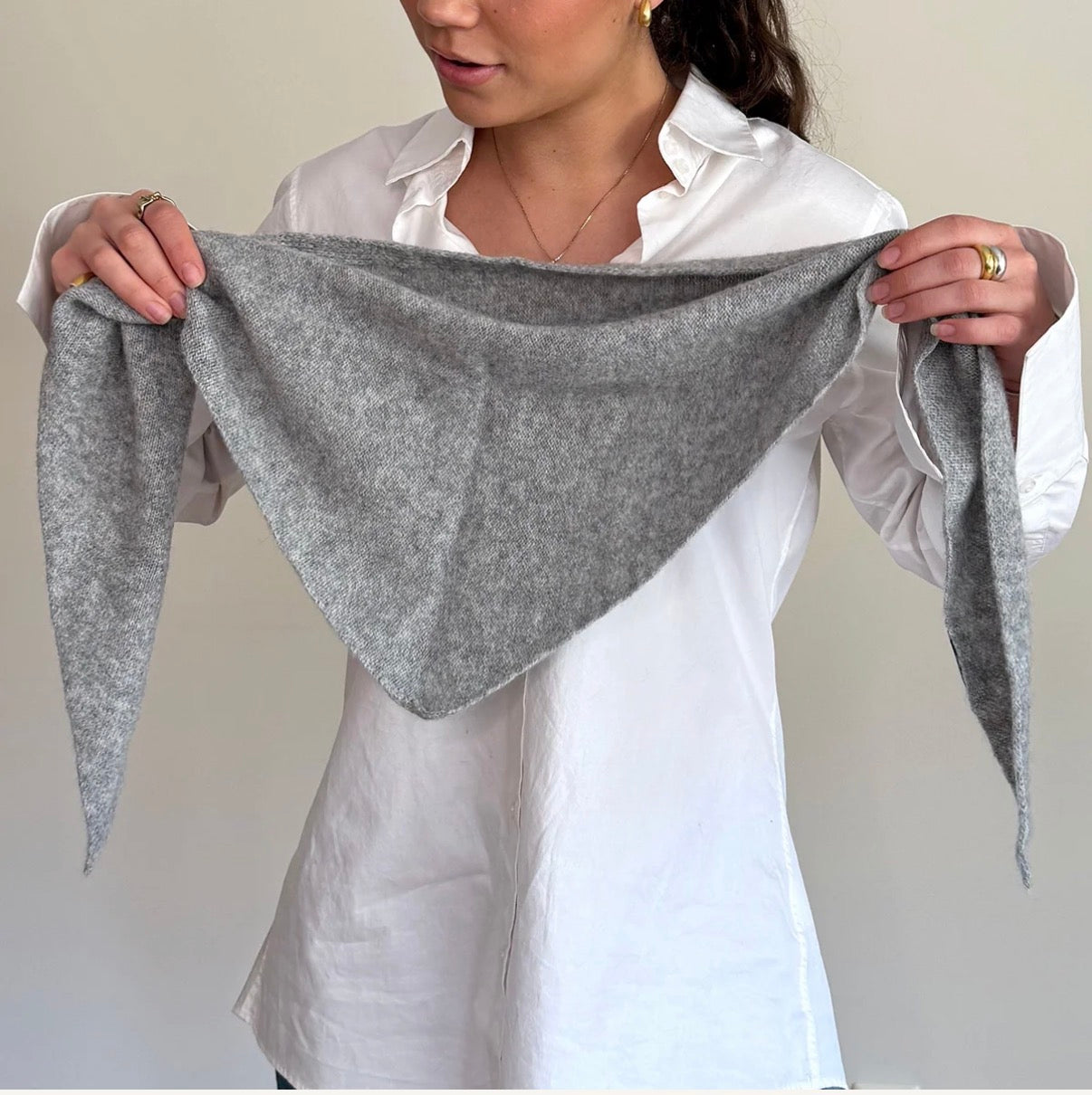 Scarves, triangular 110x37 Wool light grey