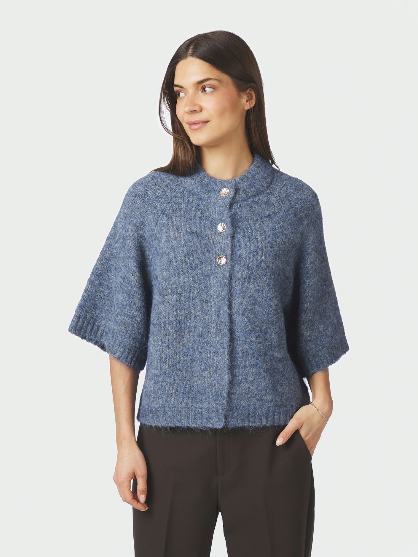 Benuta  Fluffy Knit Cardigan