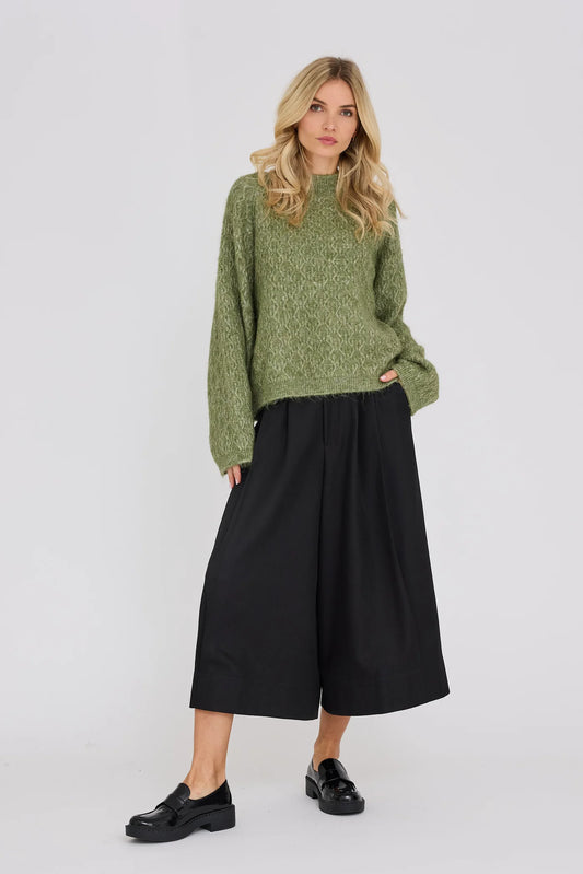 Olivia knit pullover