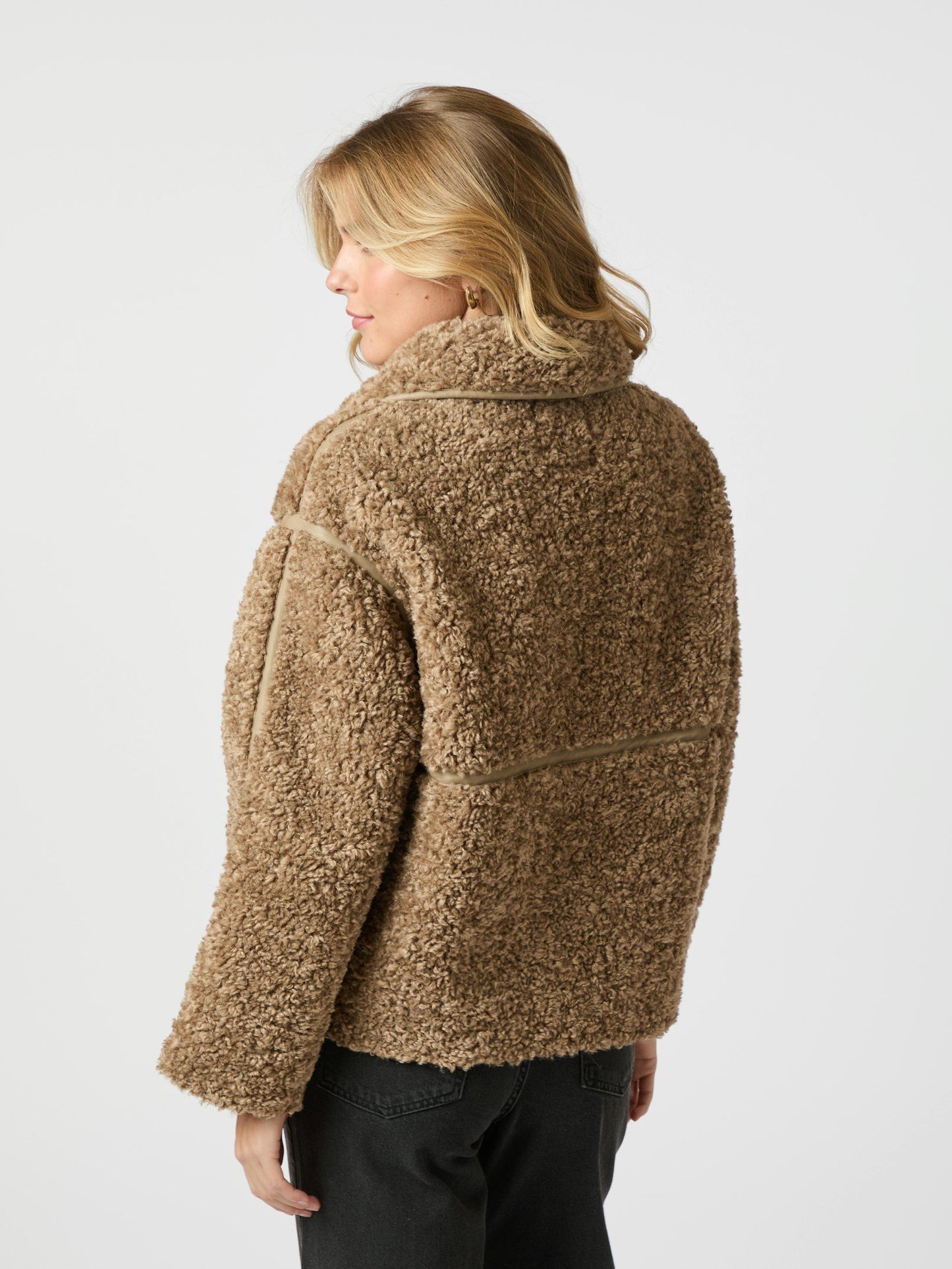Castor faux fur jacket FORHÅNDSBESTILLING