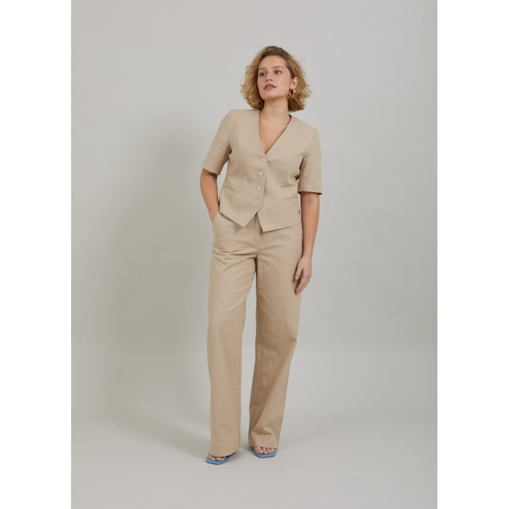 Cropped blazer with short sleeves