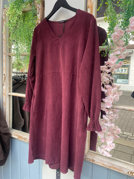 Cordkjole smal modell Burgunder