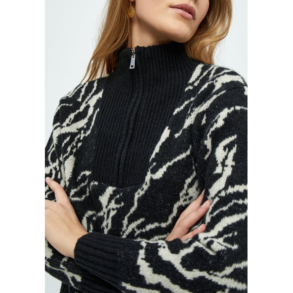 Flavia knit pullover