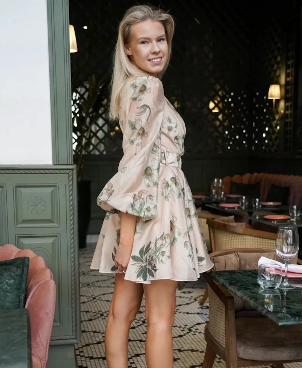 Queen short dress