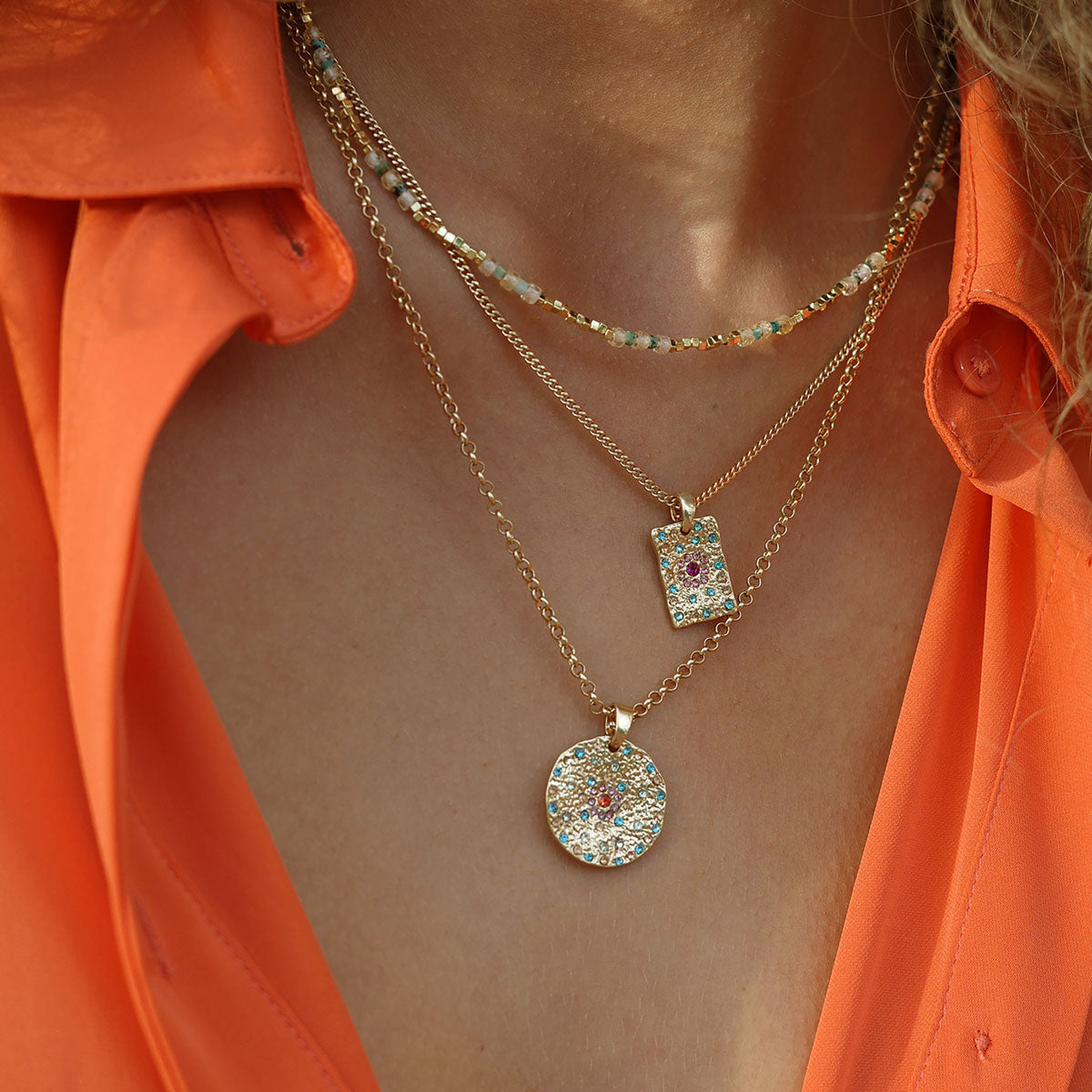 Shiny necklace -wild nature