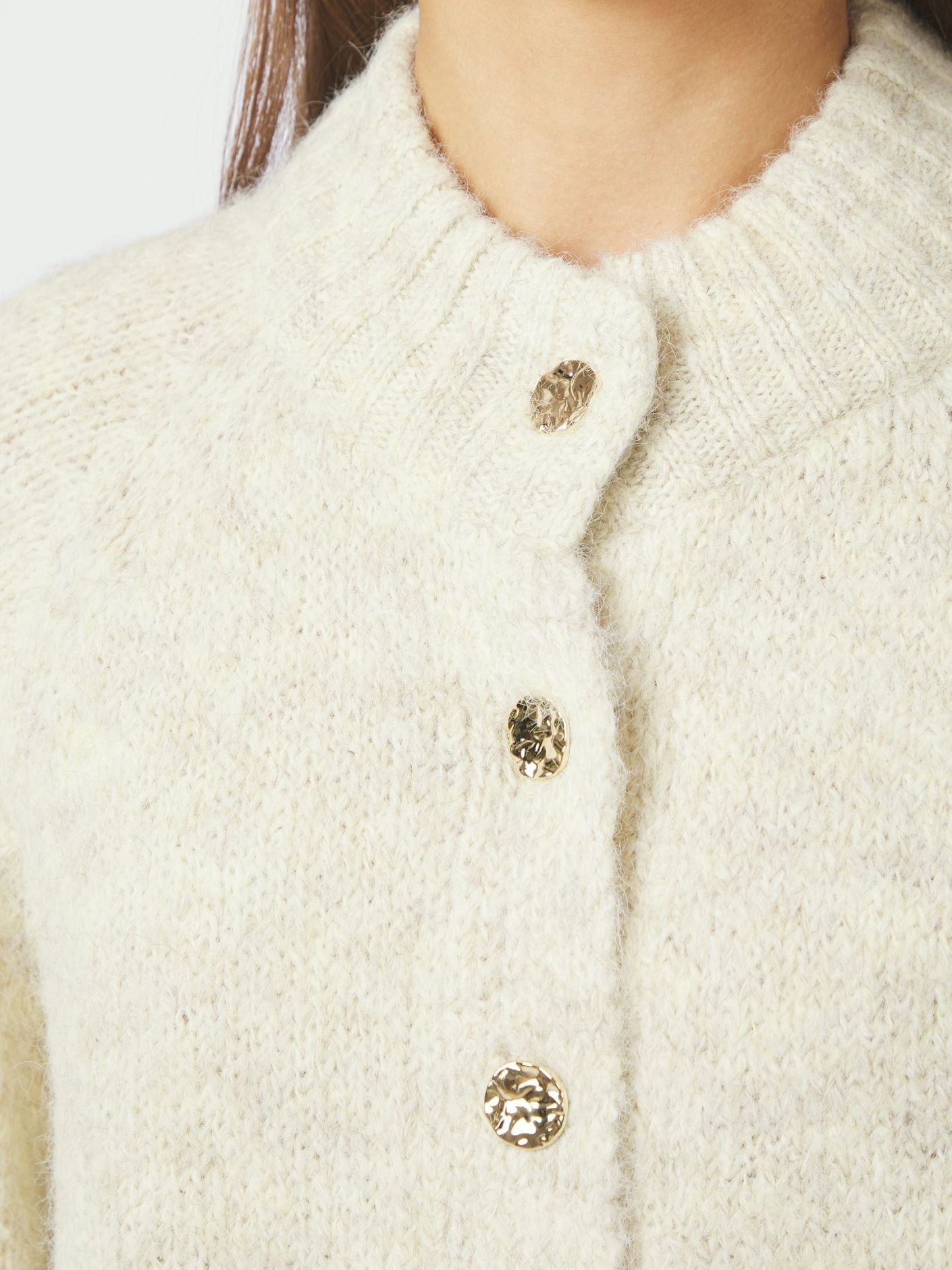 Benuta  Fluffy Knit Cardigan