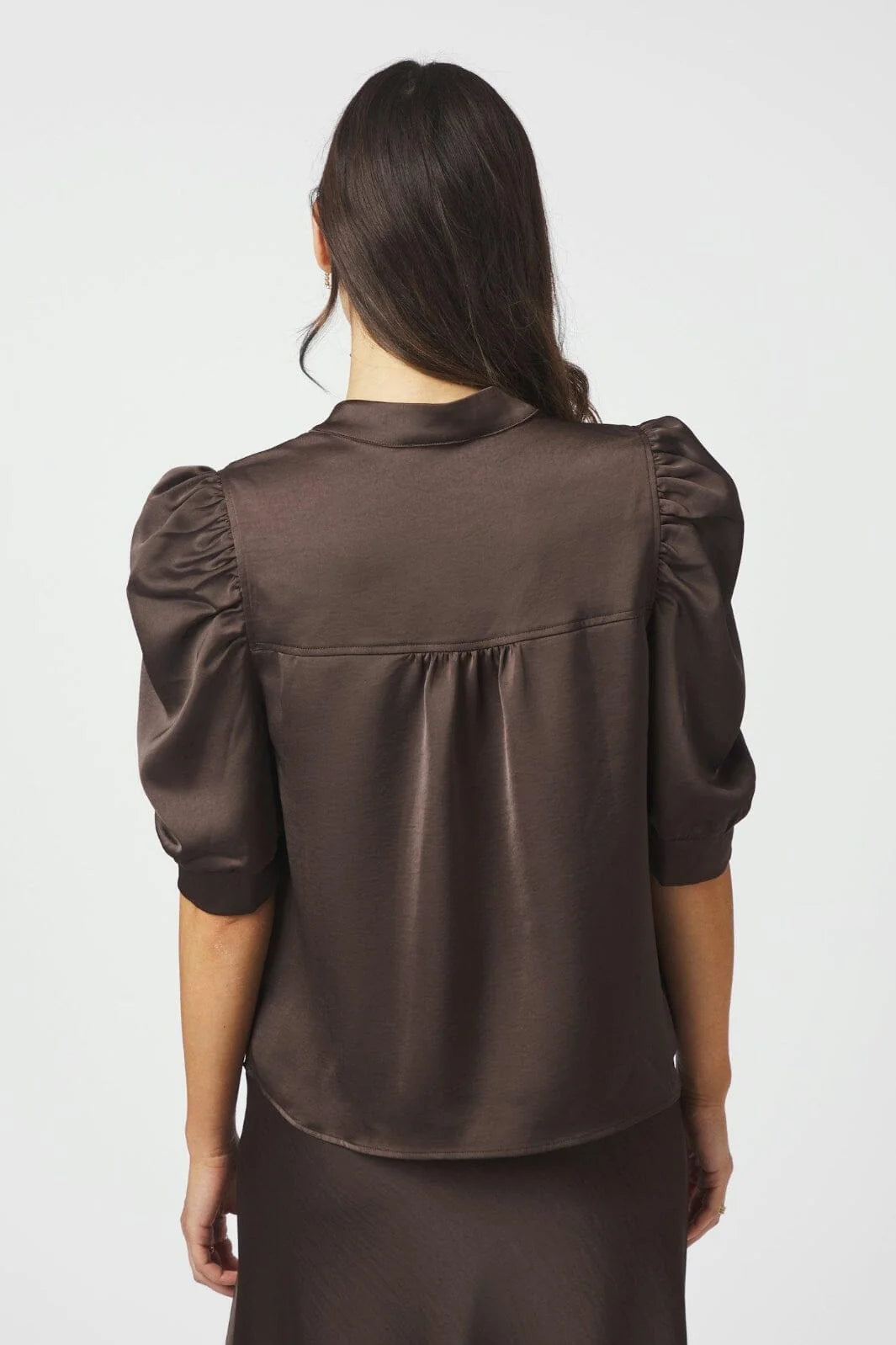 Roella Heavy Sateen Blouse- Mørkebrun