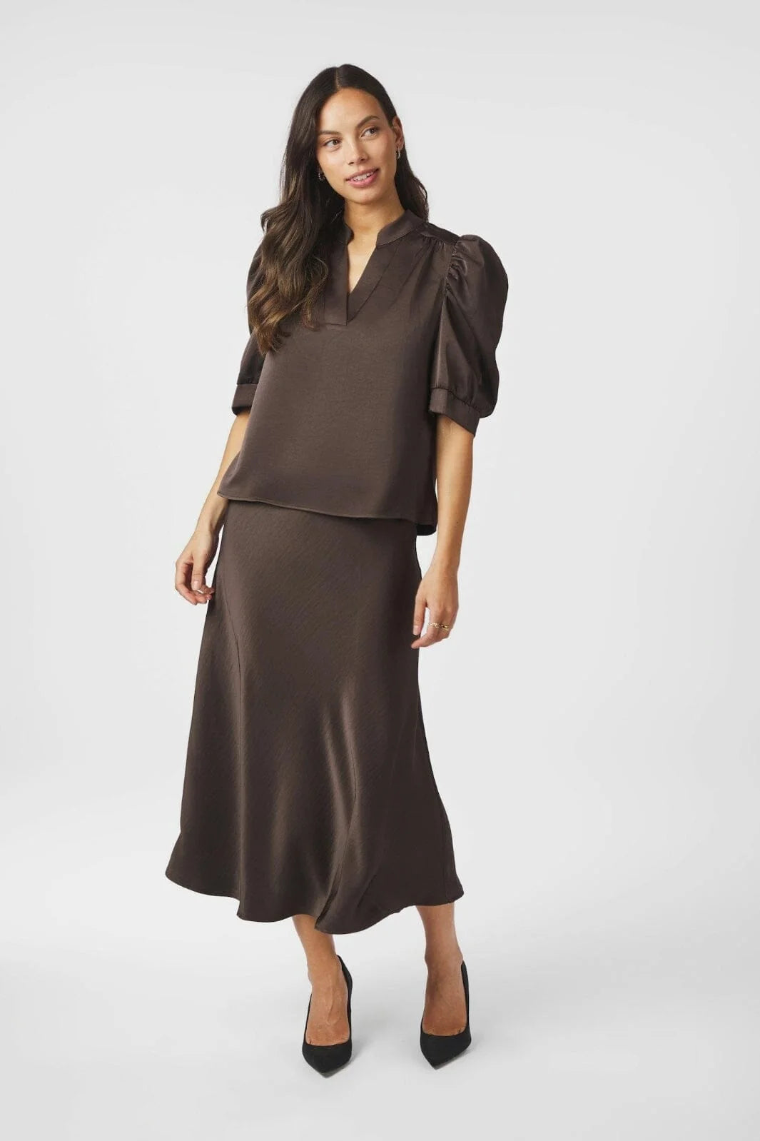 Roella Heavy Sateen Blouse- Mørkebrun