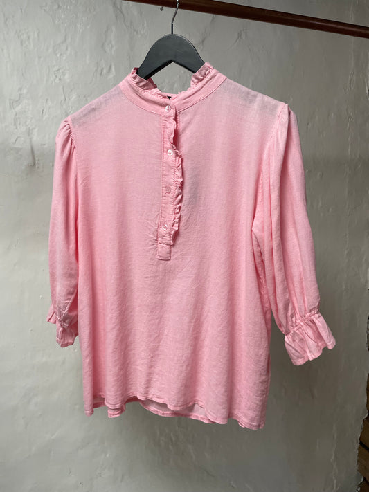 Linen shirt frill