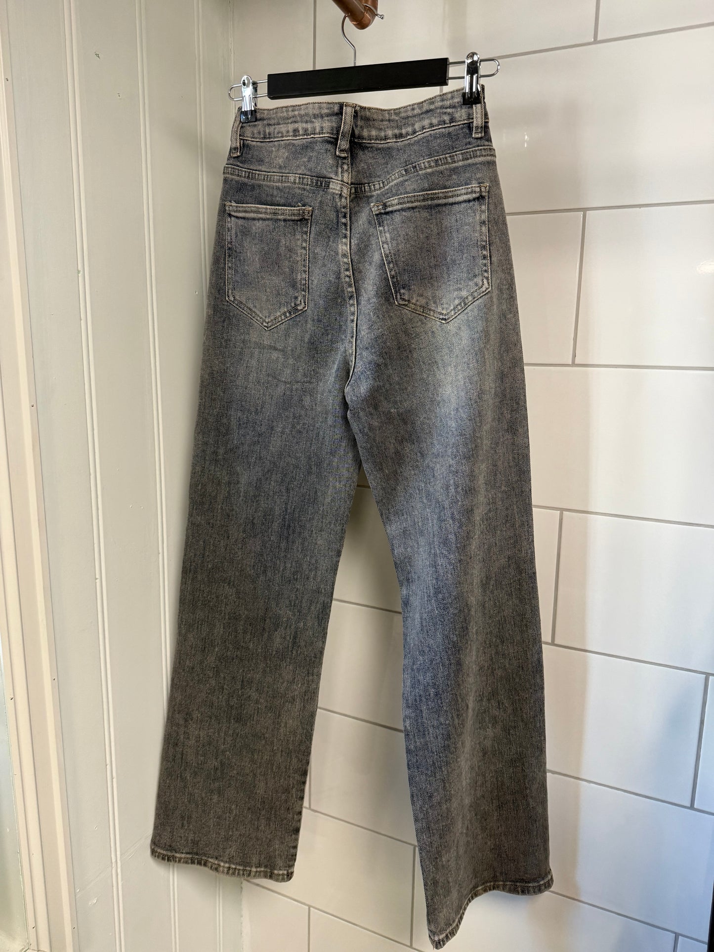 Flower Embroidery Jeans