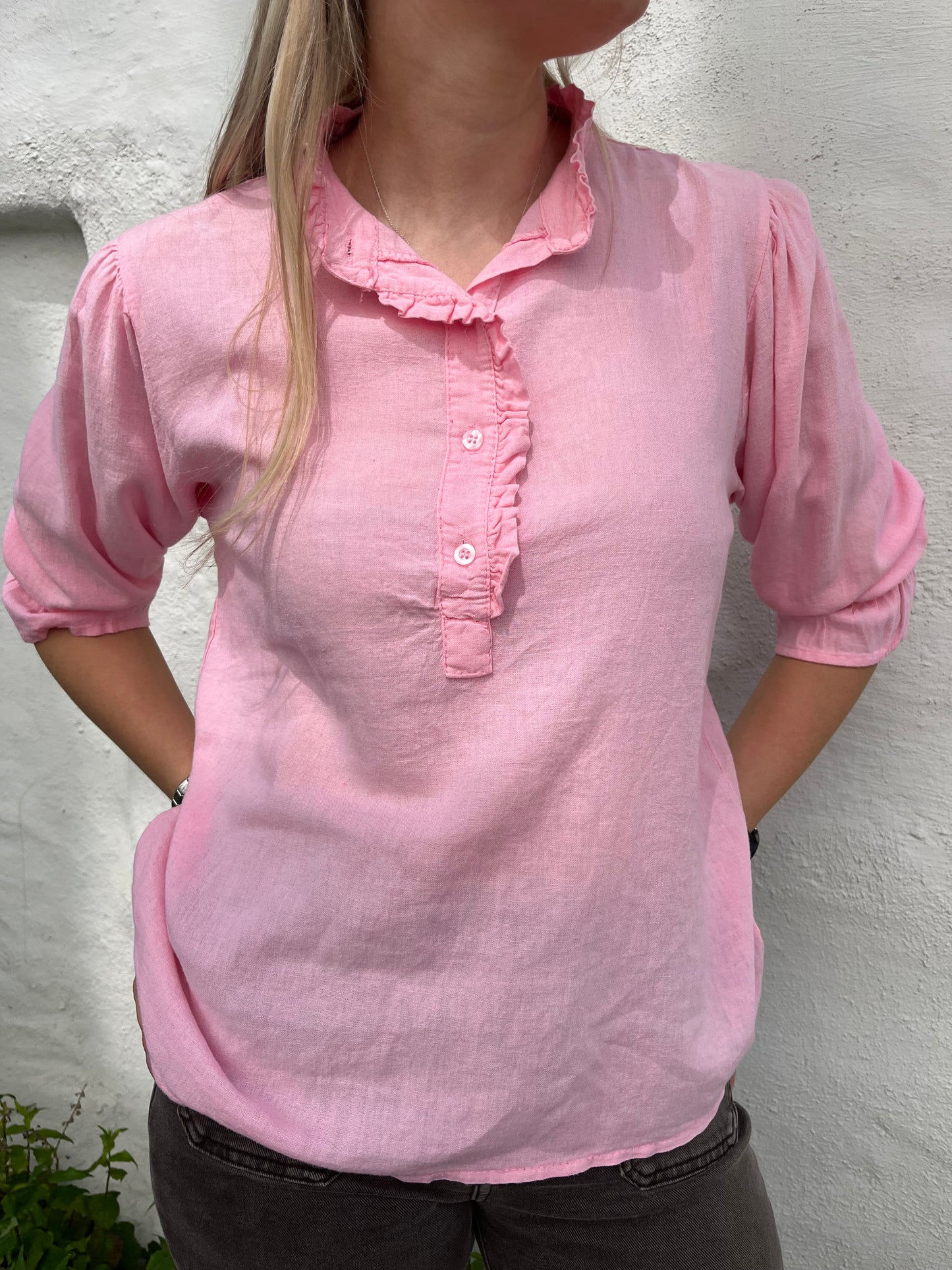 Linen shirt frill