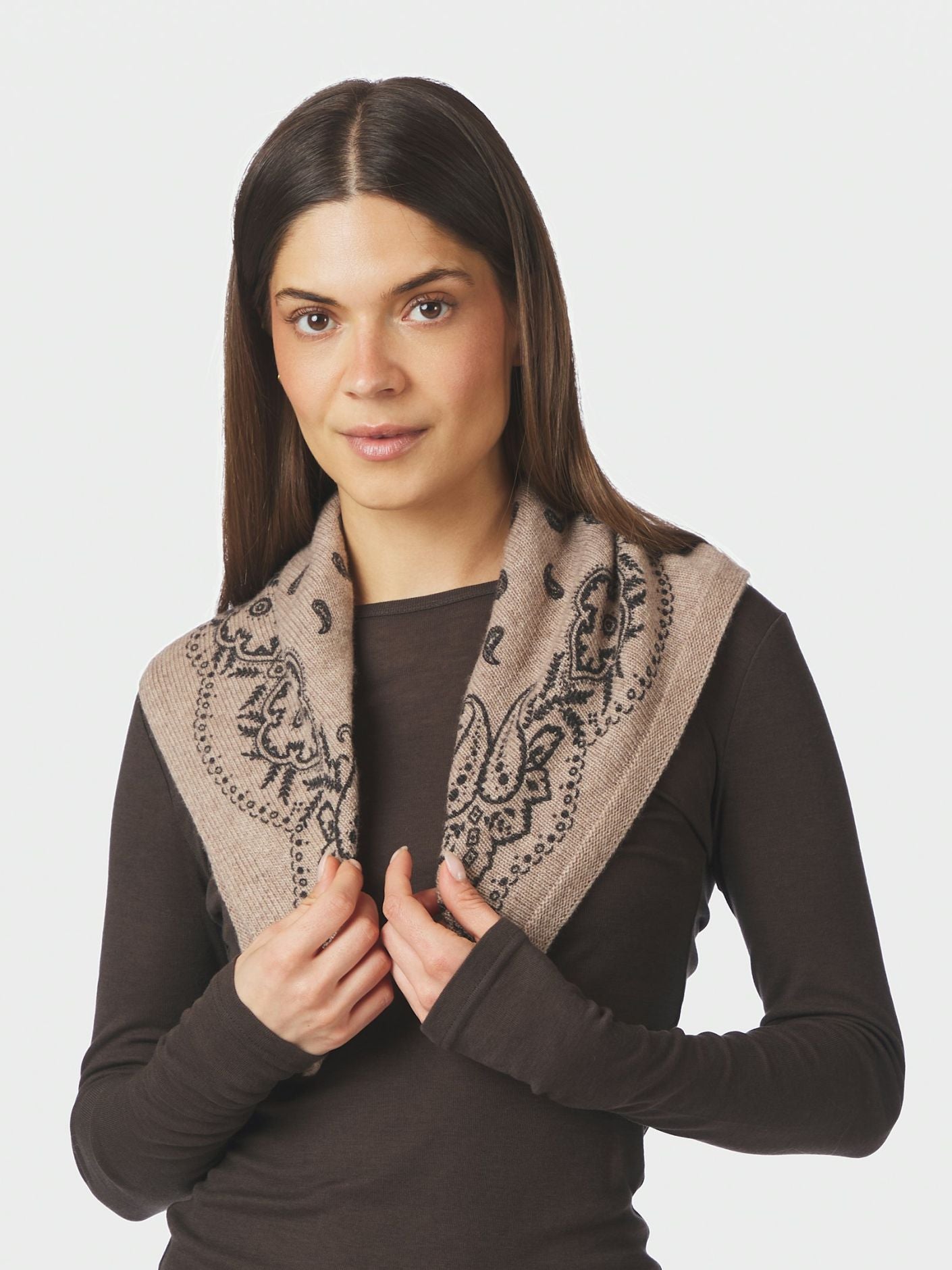 Adelina paisley scarf - Beige