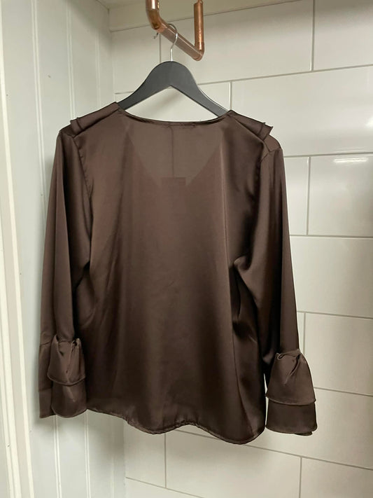 Frill sateen blouse