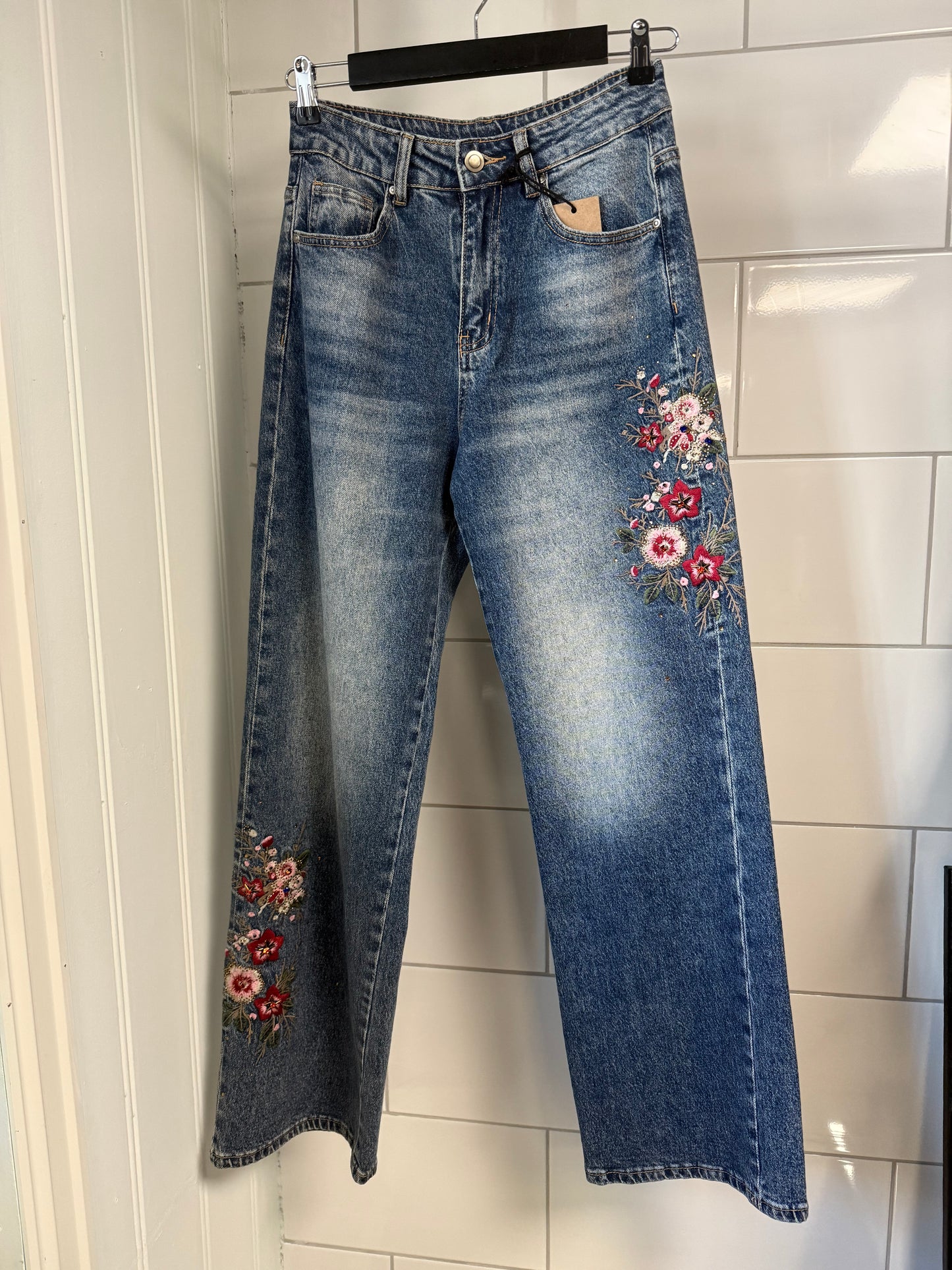Flower Embroidery Jeans