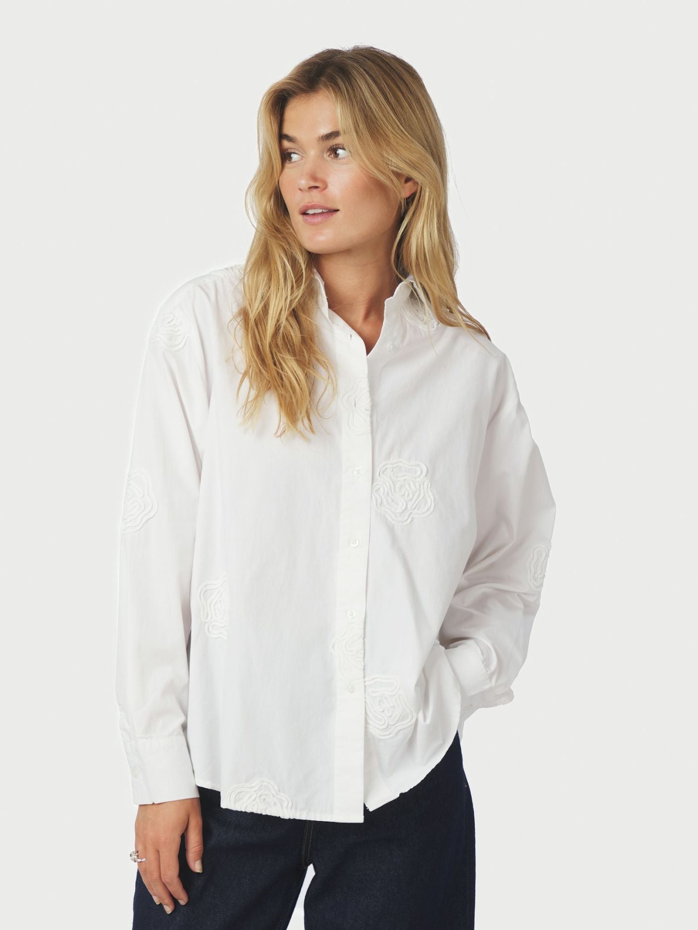 Dalma Dori emb shirt