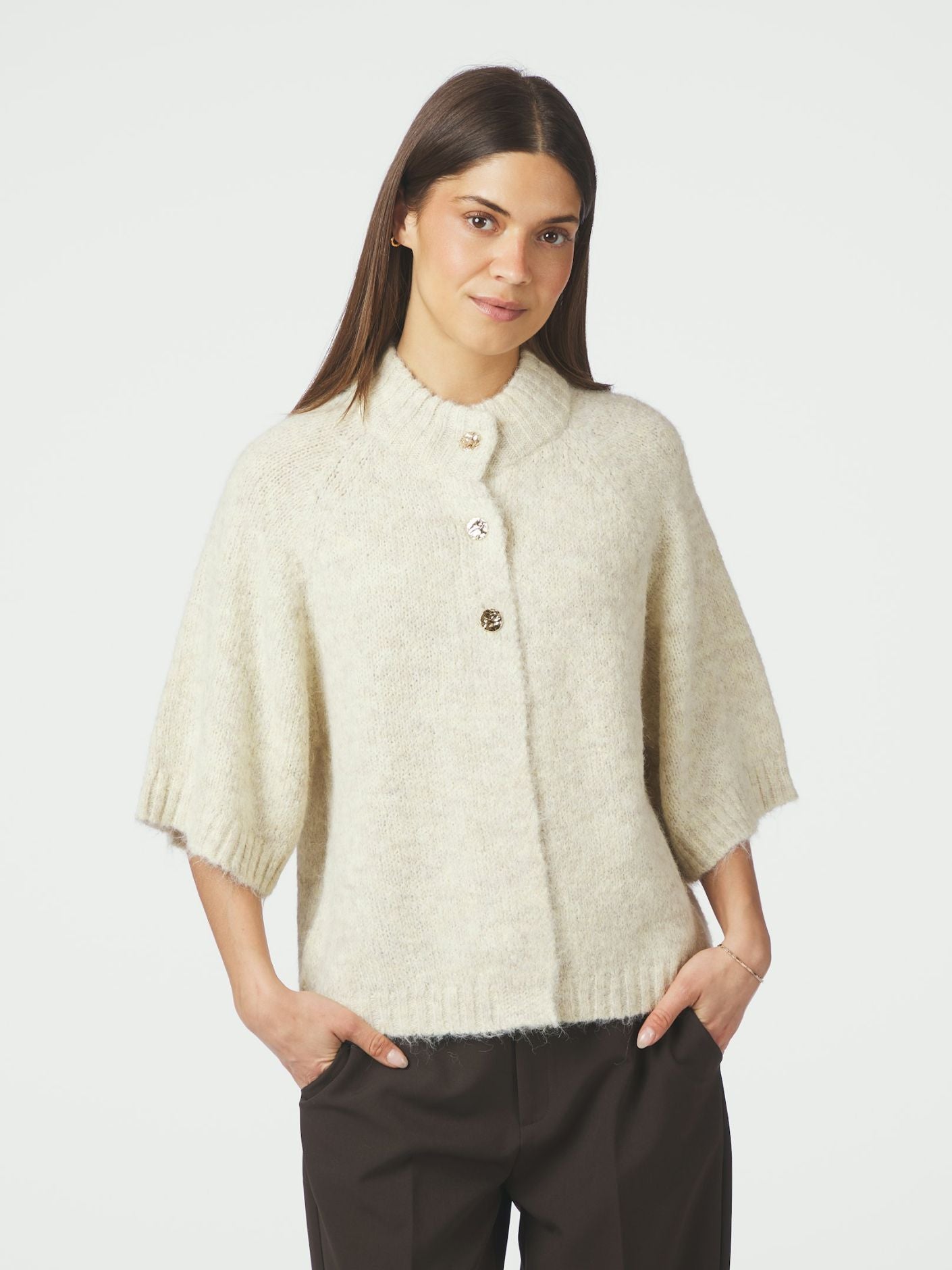 Benuta  Fluffy Knit Cardigan