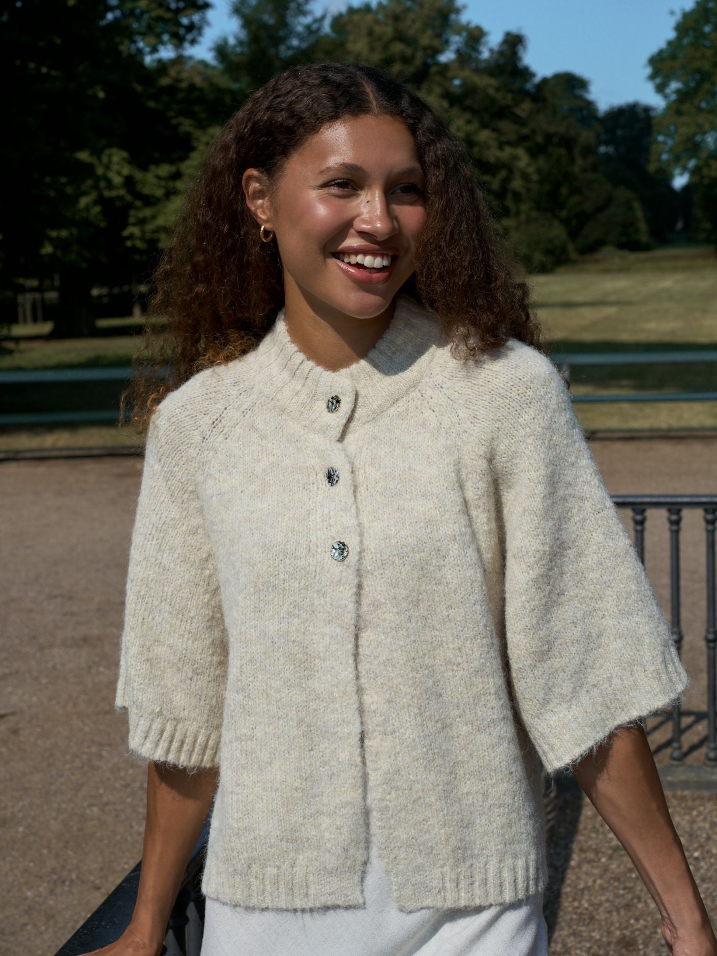 Benuta  Fluffy Knit Cardigan