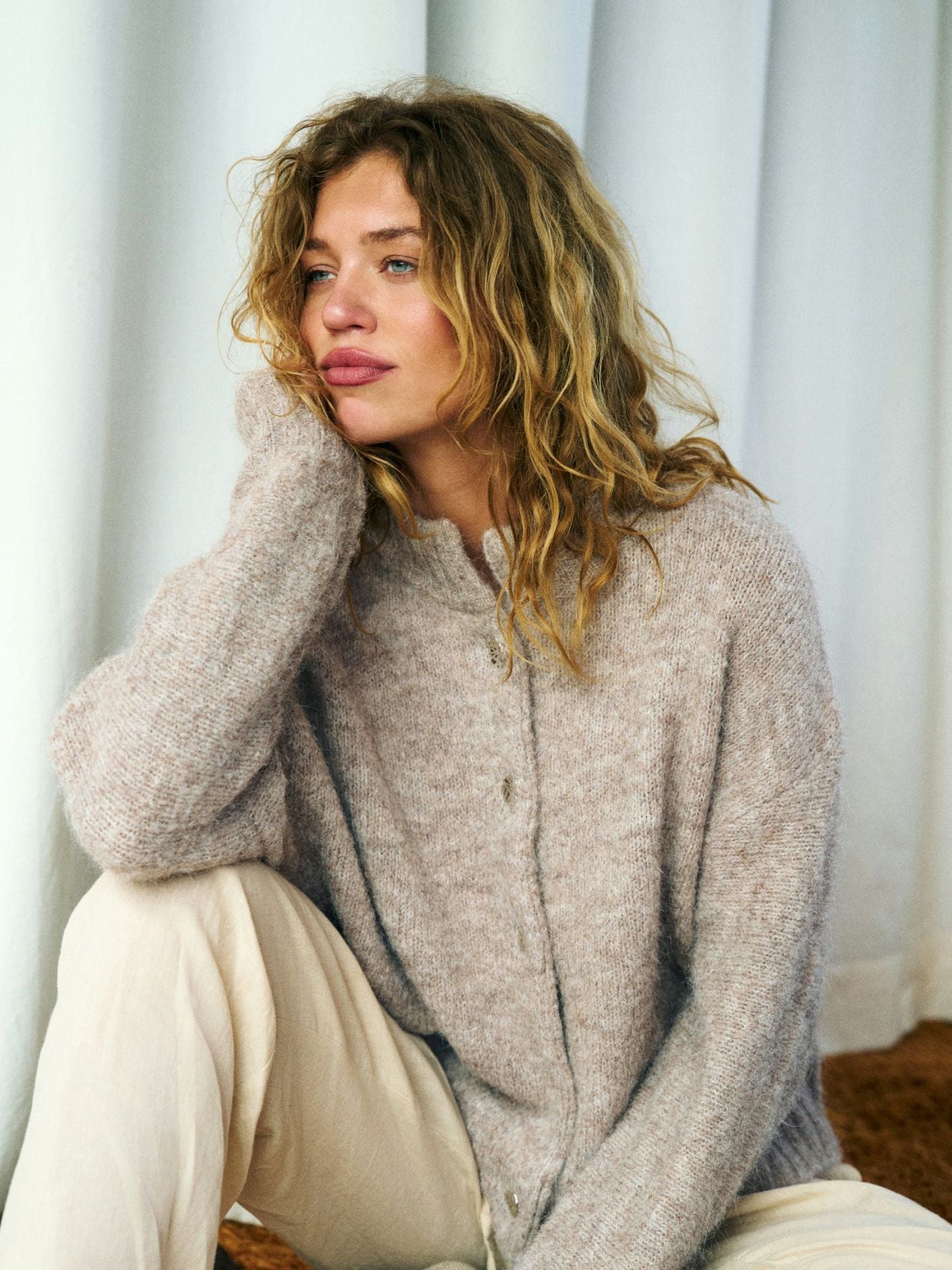 Taura Fluffy knit cardiga