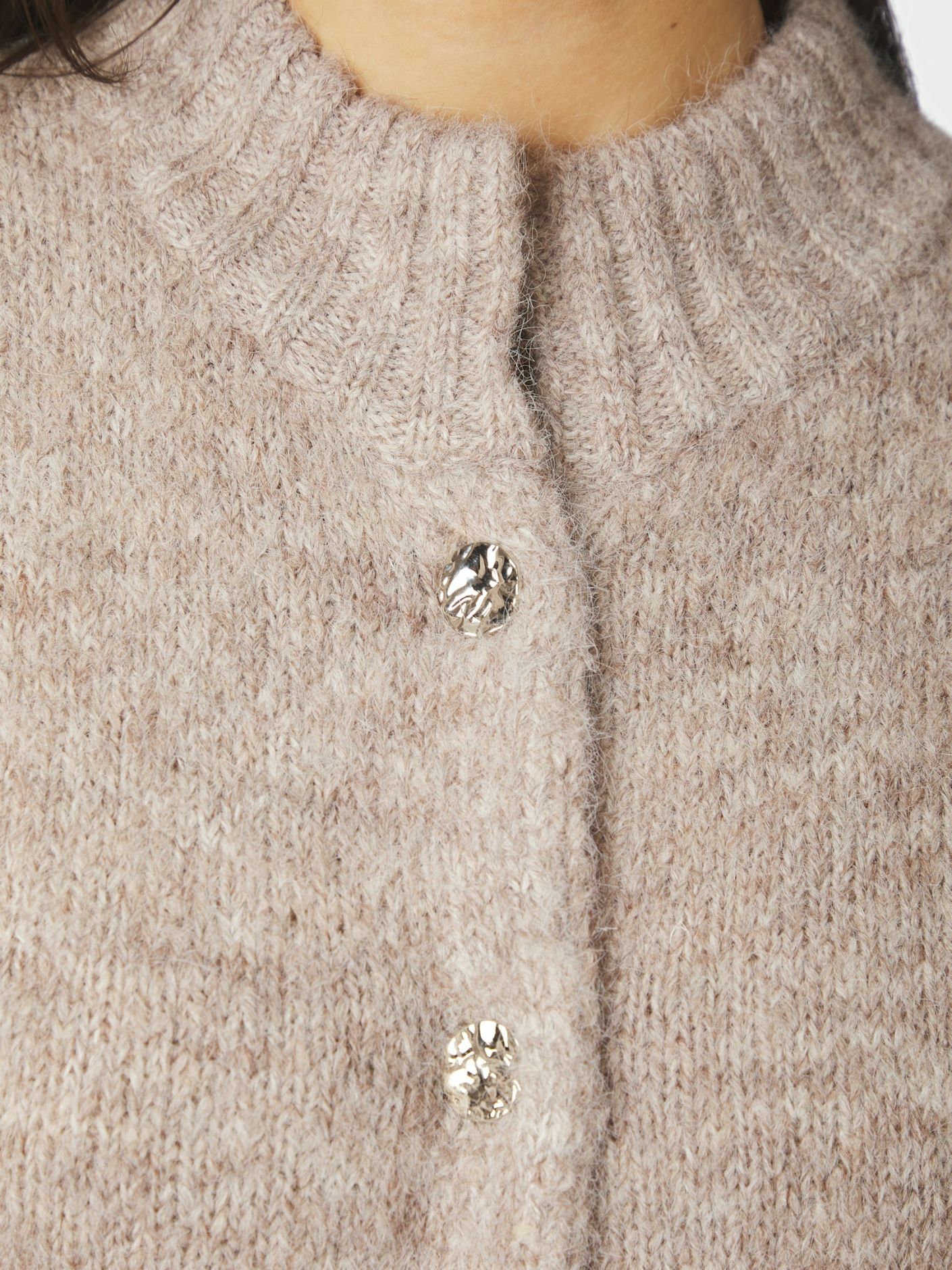 Taura Fluffy knit cardiga