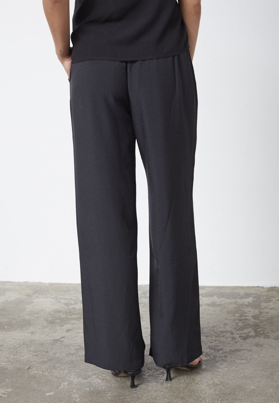 Viksa Pant - Svart